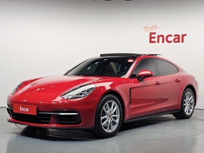 PORSCHE PANAMERA - 1