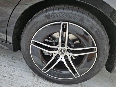 MERCEDES-BENZ E-CLASS - 8