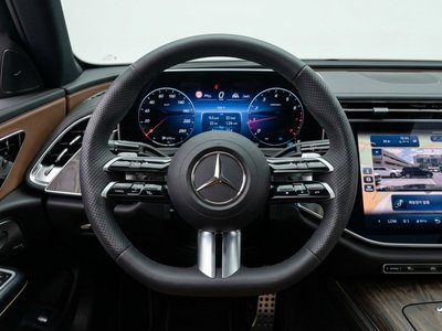 2025 Mercedes-BENZ E-CLASS 缩略图 11