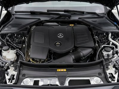 2025 Mercedes-BENZ E-CLASS 照片 7