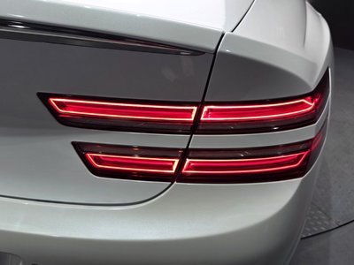 GENESIS G80 (RG3) - 10