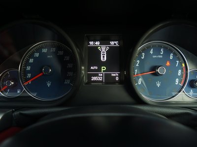 صورة مصغرة 18 لـ 2015 Maserati GRANTURISMO