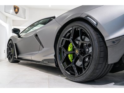 LAMBORGHINI REVUELTO - 4