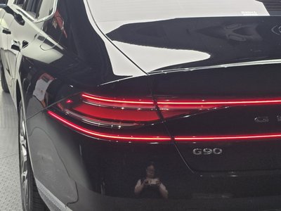 2023 Genesis G90 (RS4) photo 10
