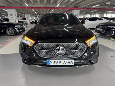 MERCEDES-BENZ E-CLASS - 2