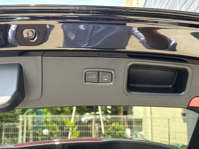صورة مصغرة 40 لـ 2026 Porsche MACAN