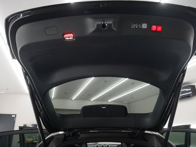 2023 Mercedes-BENZ GLC — миниатюра 38