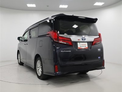 2022 Toyota ALPHARD — фото 4