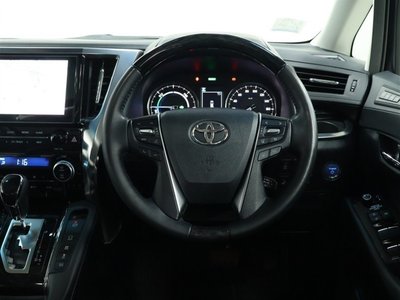 2022 Toyota ALPHARD — миниатюра 18