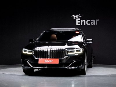 BMW 7 SERIES - 2