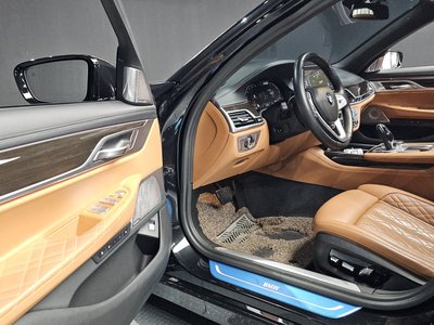 BMW 7 SERIES - 10