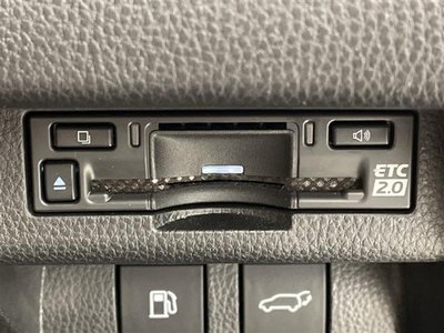 صورة مصغرة 11 لـ 2023 Toyota CROWN SPORT