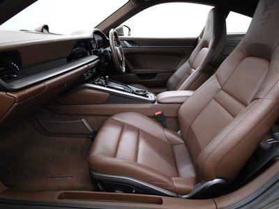 صورة مصغرة 28 لـ 2022 Porsche 911