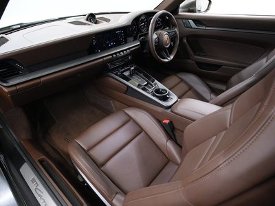 صورة مصغرة 27 لـ 2022 Porsche 911