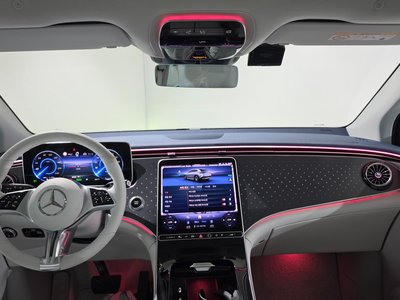 2026 Mercedes-BENZ EQE — миниатюра 17