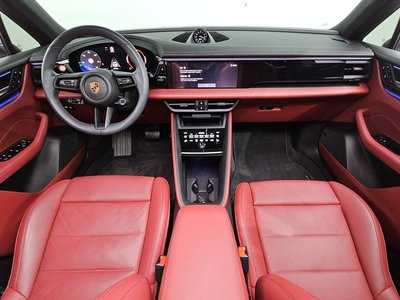 PORSCHE MACAN - 5