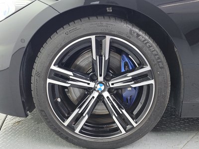 2025 BMW 3 SERIES photo 6