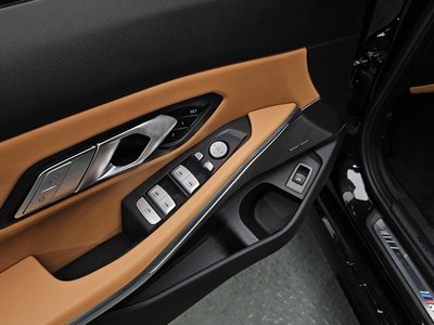 2025 BMW 3 SERIES thumbnail 29