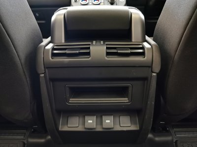 صورة مصغرة 13 لـ 2023 LAND Rover DEFENDER