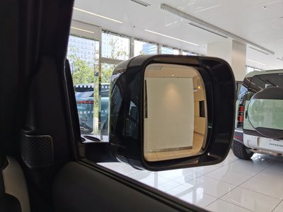 صورة مصغرة 12 لـ 2023 LAND Rover DEFENDER