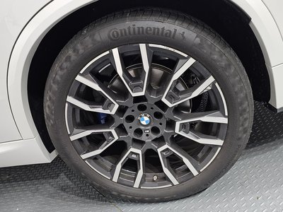 صورة 8 لـ 2025 BMW X5