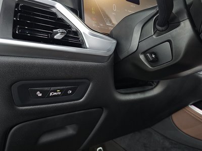 2025 BMW X5 thumbnail 24