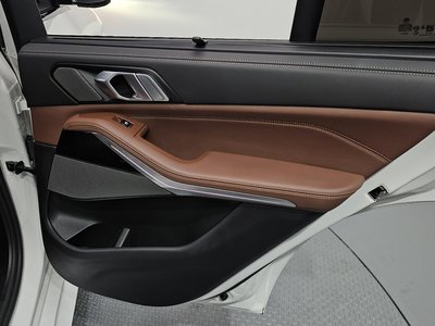 2025 BMW X5 thumbnail 15