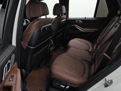 2025 BMW X5 thumbnail 28