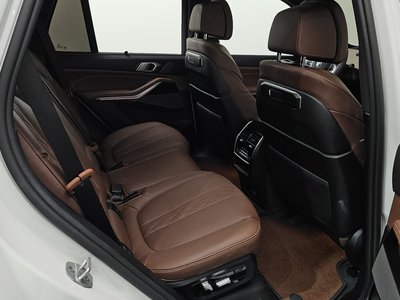 2025 BMW X5 thumbnail 17