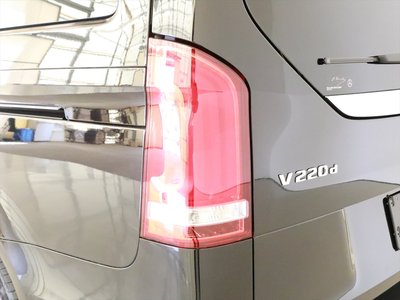 2023 Mercedes-BENZ V-CLASS 照片 9