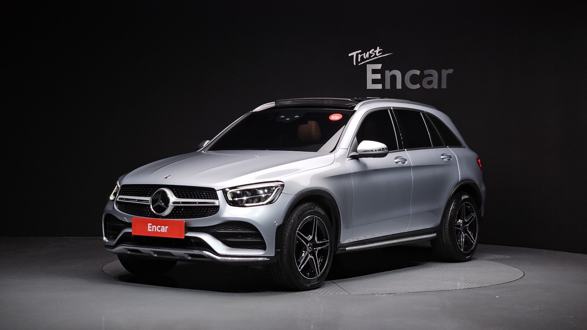 MERCEDES-BENZ GLC - View 1