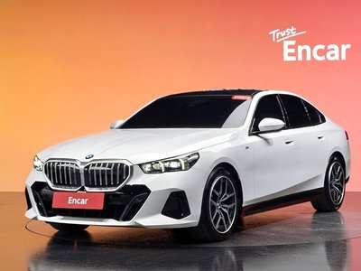 BMW 5 SERIES - 1