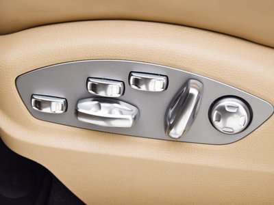 2024 Porsche MACAN — миниатюра 18