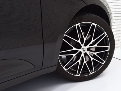 2024 Porsche MACAN — миниатюра 20