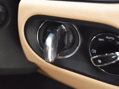 2024 Porsche MACAN — миниатюра 22
