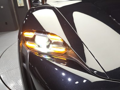 2021 Porsche TAYCAN 照片 9