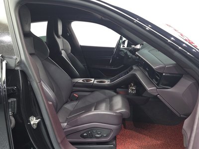 2021 Porsche TAYCAN — миниатюра 16