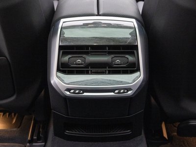 2026 BMW I7 缩略图 16