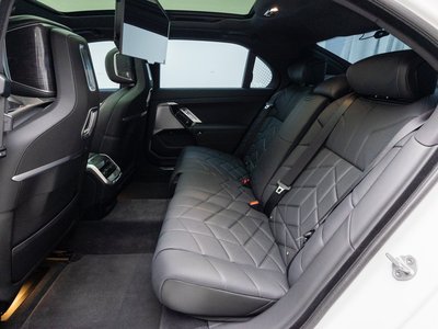 2026 BMW I7 缩略图 13