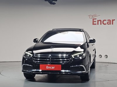 MERCEDES-BENZ E-CLASS - 2