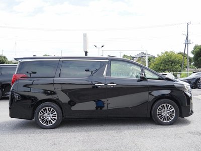 2023 Toyota ALPHARD photo 9