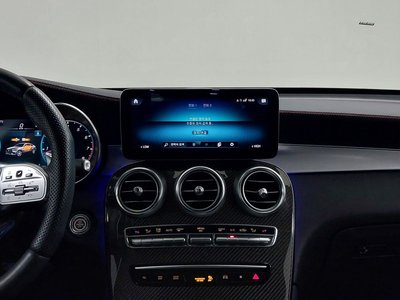 MERCEDES-BENZ GLC - 4