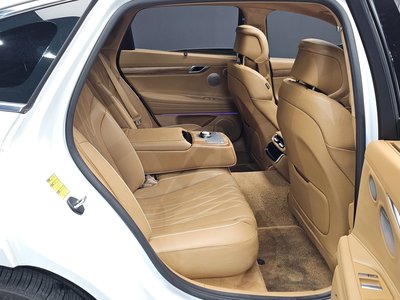 GENESIS G80 (RG3) - 10
