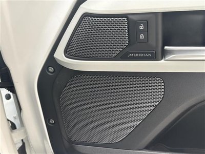 LAND ROVER DEFENDER - 2