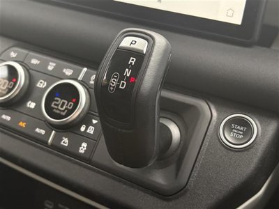 LAND ROVER DEFENDER - 10