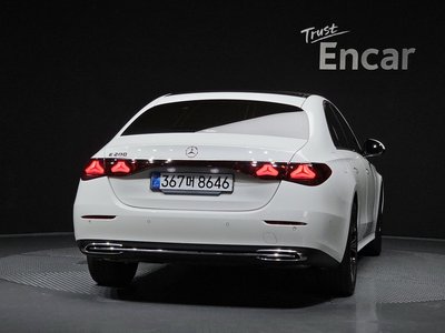 صورة 3 لـ 2025 Mercedes-BENZ E-CLASS