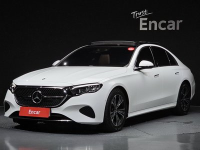 صورة 1 لـ 2025 Mercedes-BENZ E-CLASS