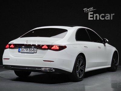 صورة 4 لـ 2025 Mercedes-BENZ E-CLASS