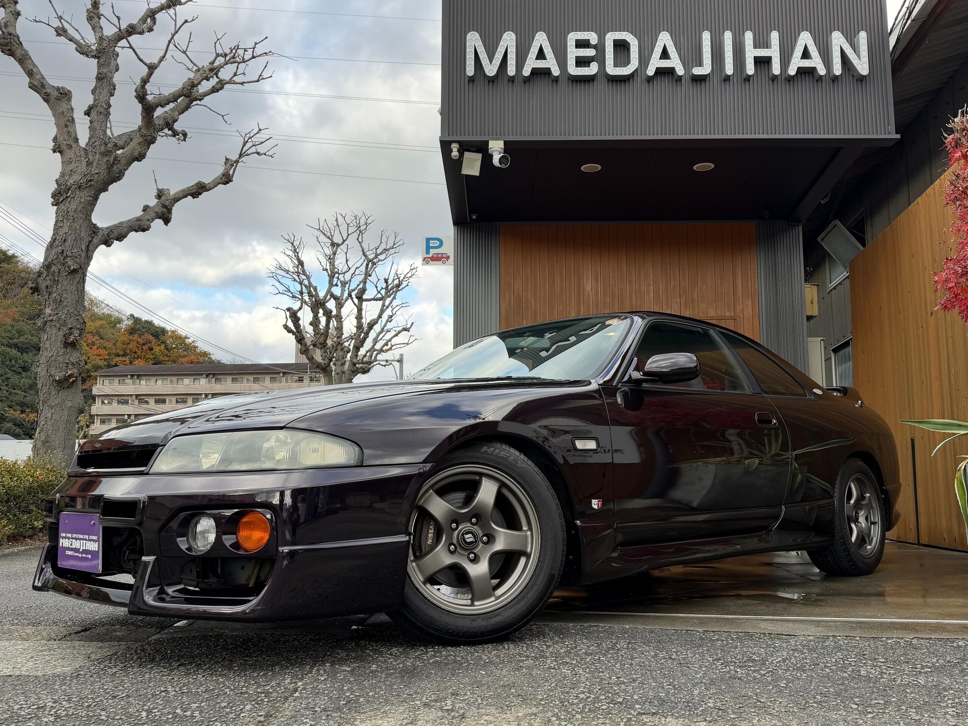 NISSAN SKYLINE COUPE - View 1