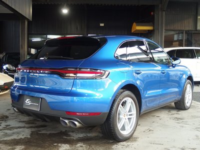 PORSCHE MACAN - 9
